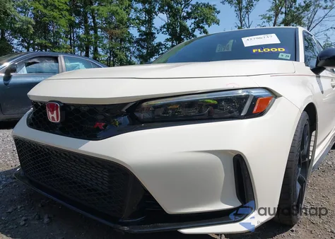 2024 Honda Civic Type R z USA, uszkodzony, nr VIN JHMFL5G41RX003113